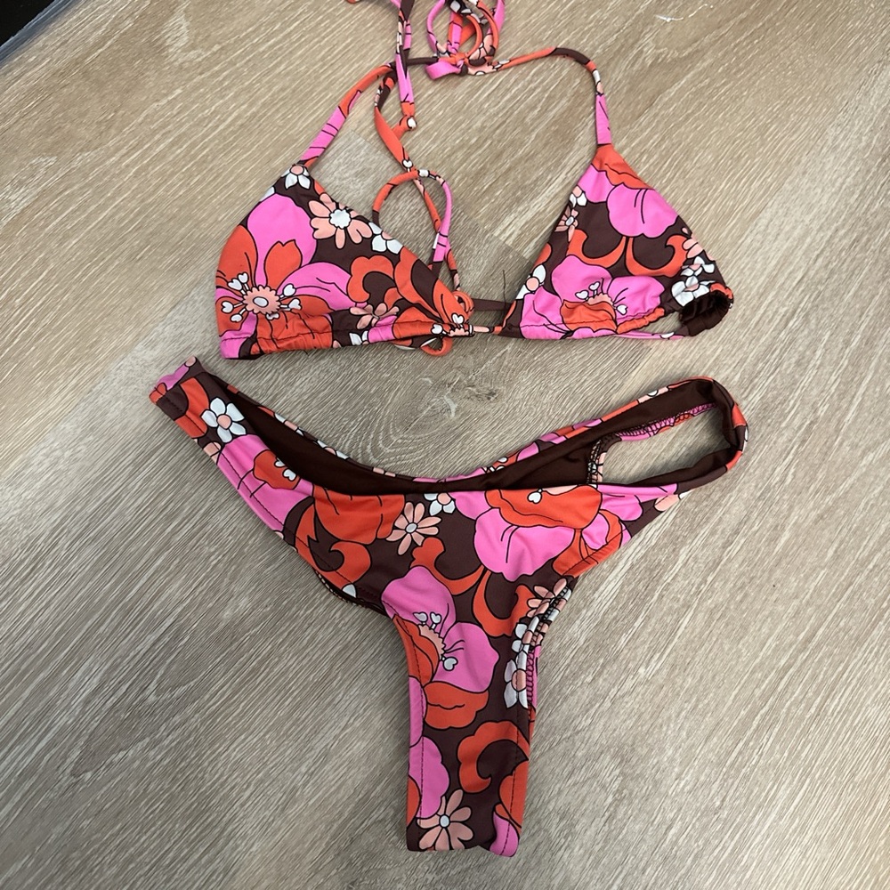 Frankies bikinis groovy set